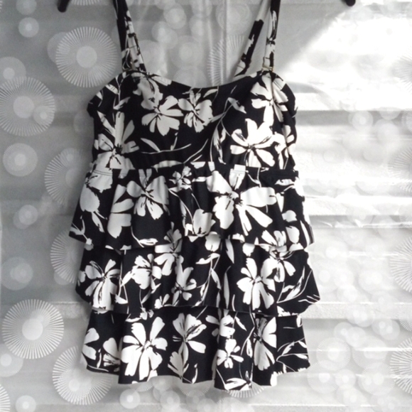 MACY'S ISLAND ESCAPE BLACK WHITE FLORAL WAIST MINIMIZER TANKINI TOP SIZE 8 NWT - Picture 3 of 7